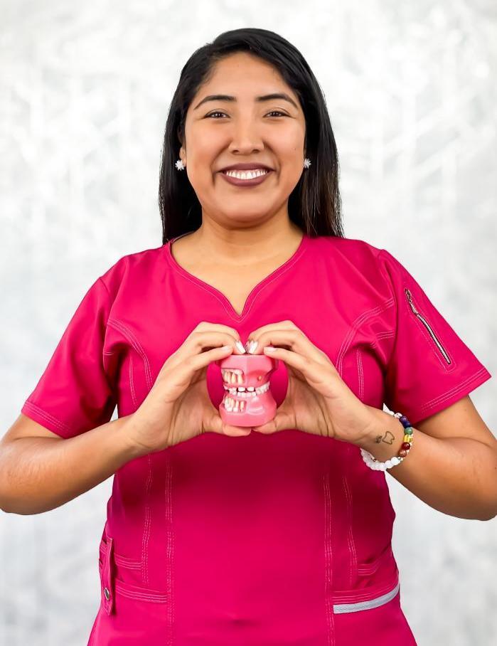Dra. Karla Colonia